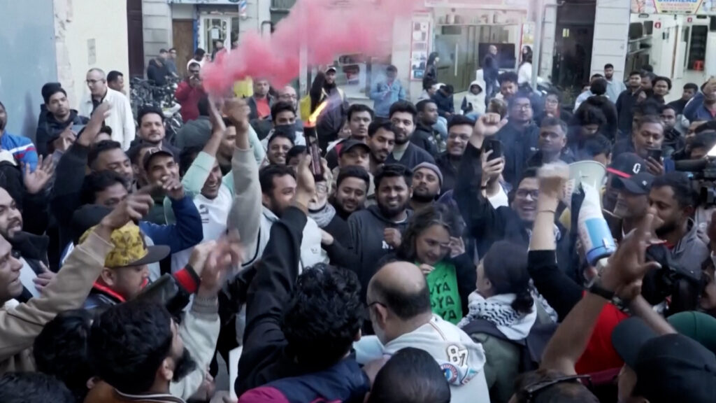 Spain’s Bangladeshi community celebrates approval of mass migrant amnesty programme
