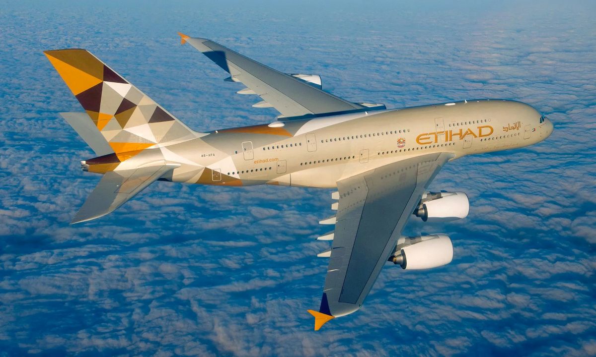 Etihad completes A380 comeback as last jet leaves storage