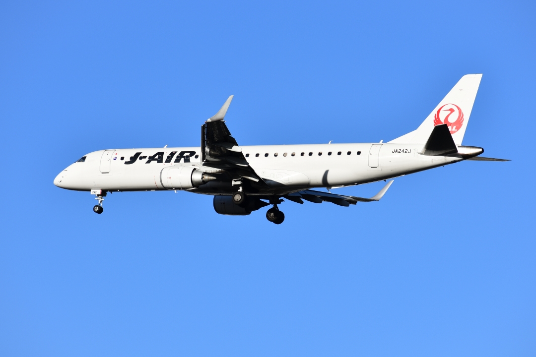 JAL extends Embraer support deal for 32 E-Jets