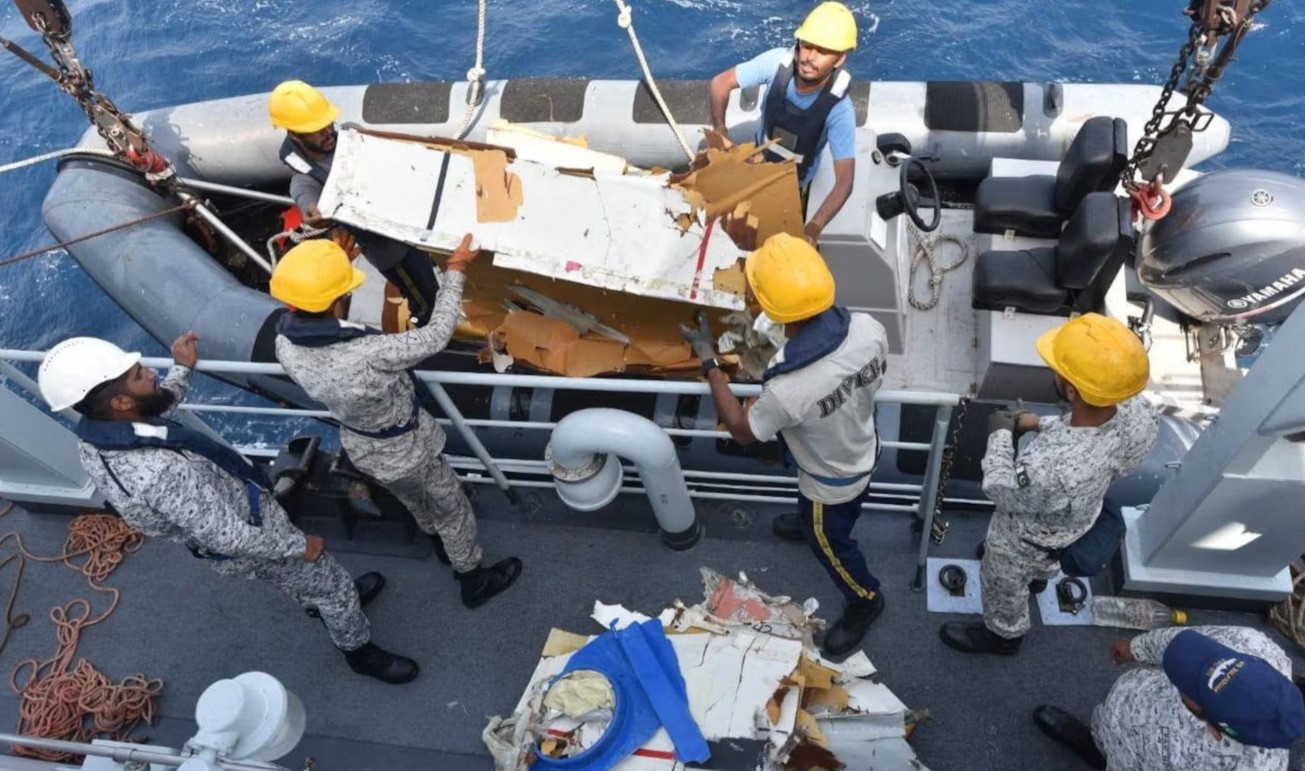 Pakistan cargo crash families push for international help to find black boxes