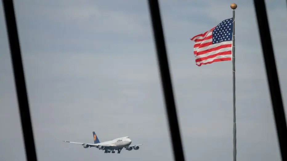 State Dept urges US citizens to "DEPART NOW" from countries throughout Middle East