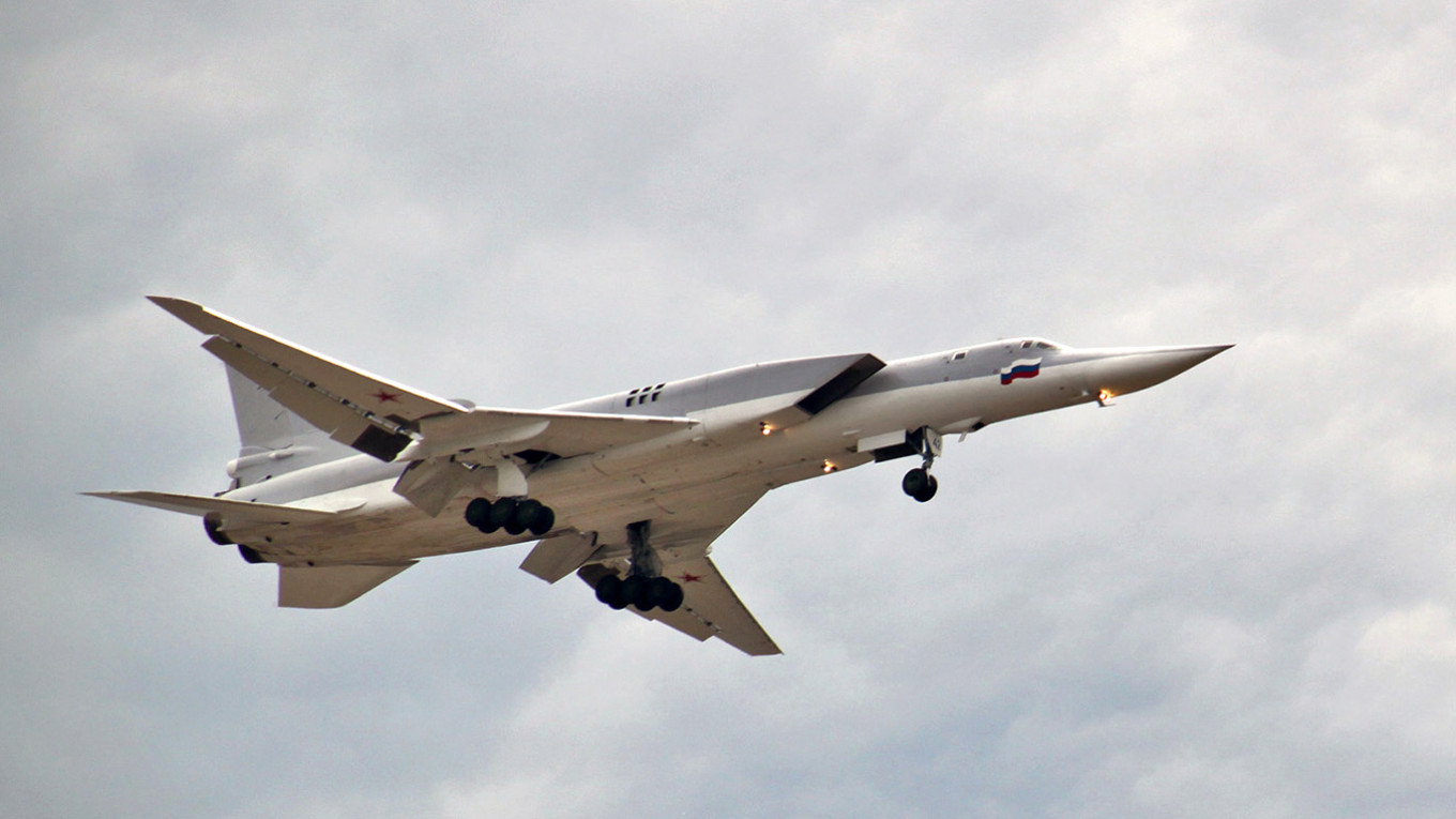 Russian Tu-22M3 strategic bomber crashes during training flight