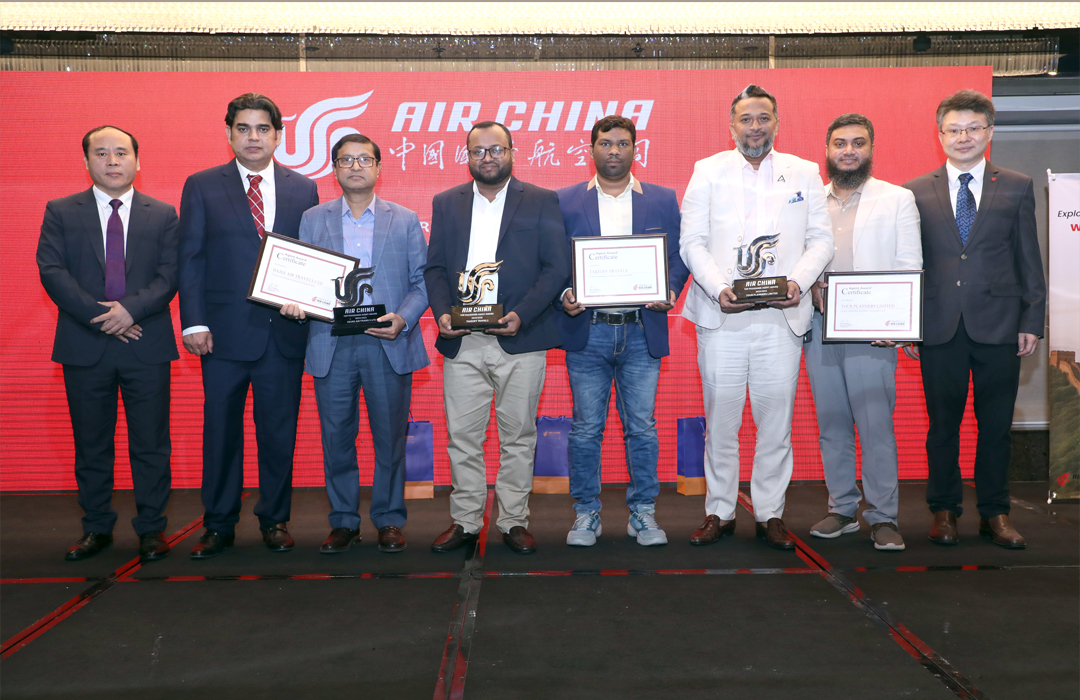 Air China honours top Bangladeshi travel agents
