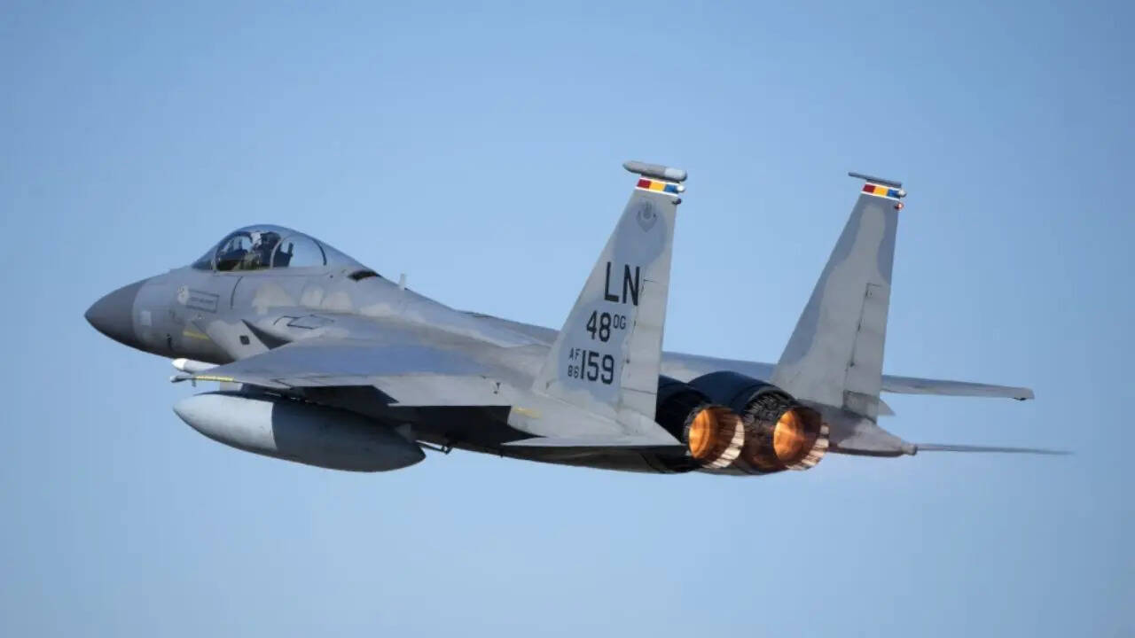 US F-15 fighter jet crashes in Kuwait