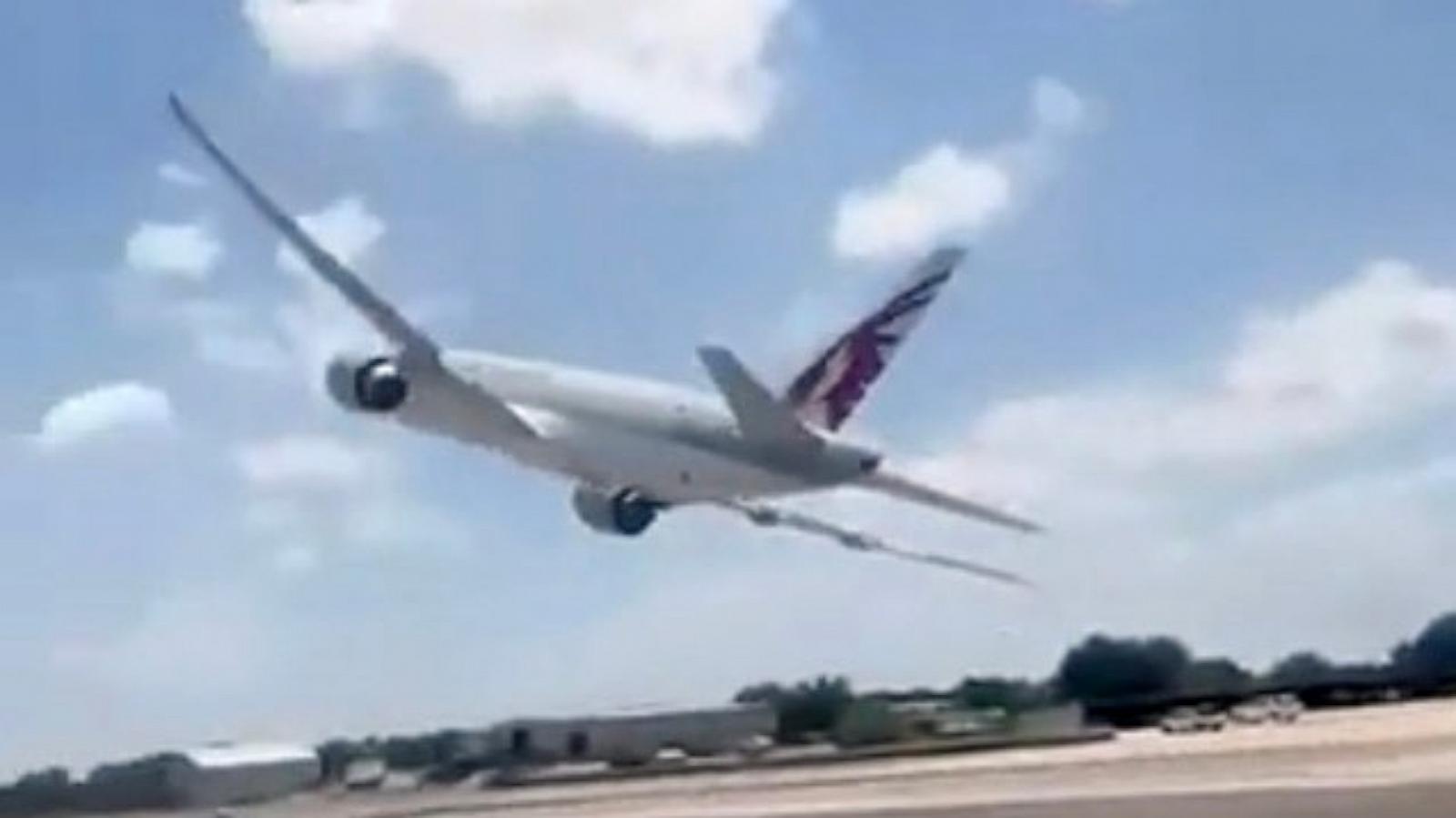 FAA investigating low-flying plane nearly hitting runway at private Texas airport