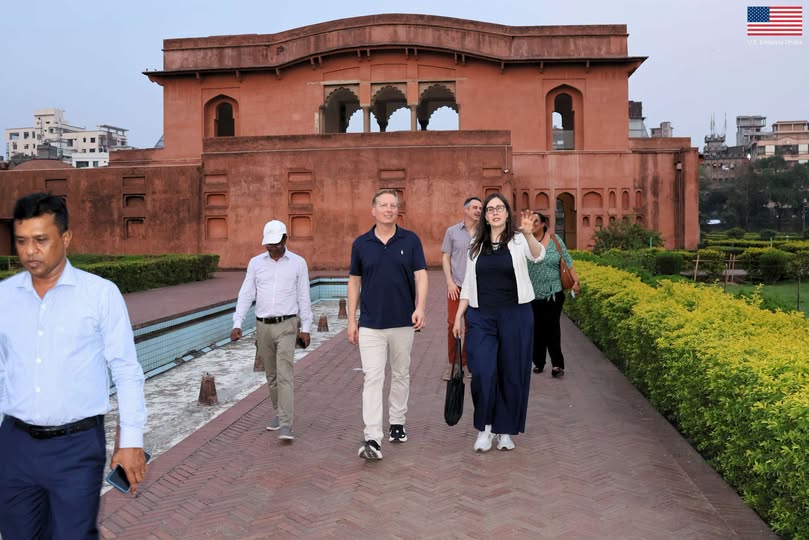 US diplomats visit Dhaka's Lalbagh fort, emphasize commitment to heritage preservation