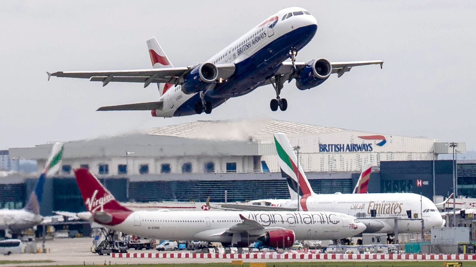 British Airways flight from London turns back after 27,000ft drop