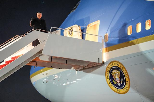Trump once again en route to Davos after ‘minor electrical issue’ forced Air Force One to turn back