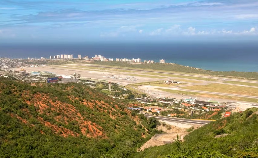 Venezuela's earthquake-hit Caracas airport to reopen September 1