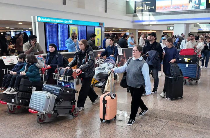 UAE flights on Monday: Latest flydubai, Air Arabia, Emirates cancellations, disruptions
