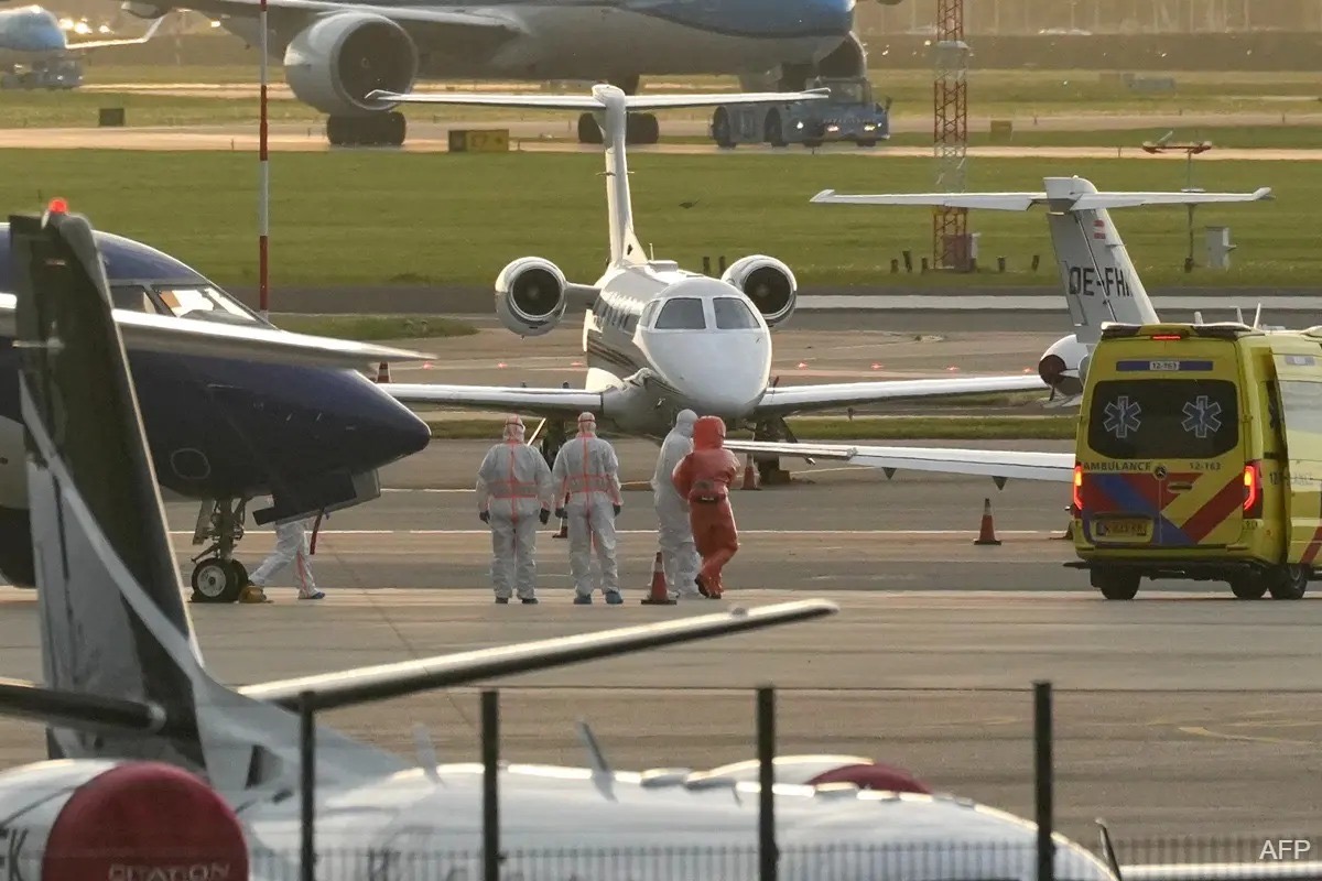 Plane believed carrying hantavirus-struck evacuee lands in Amsterdam: AFP 