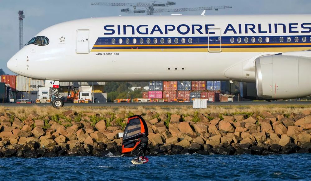 SIA extends Dubai flight suspension to February: airline