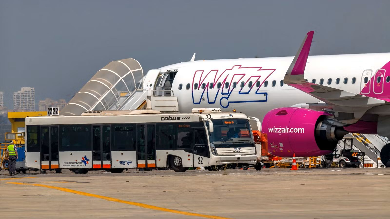 Joke WiFi name on Wizz Air flight to Israel triggers fighter jet response