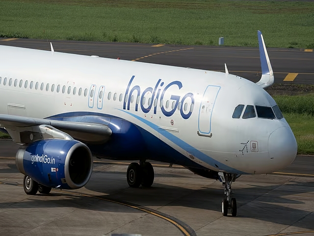 Chaos after India's biggest airline cancels 1,200 flights