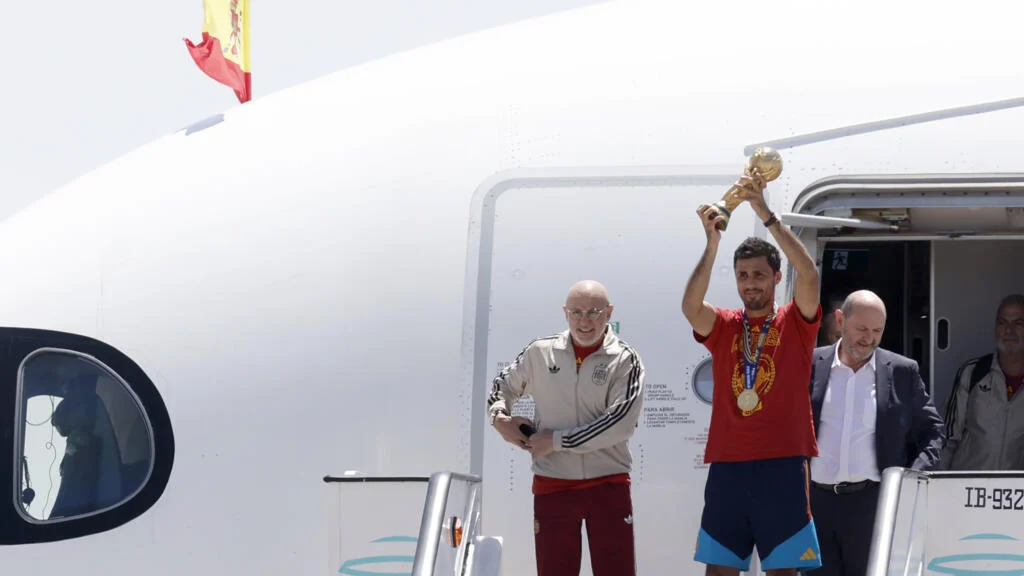 Plane carrying Spain's World Cup winning team lands in Madrid
