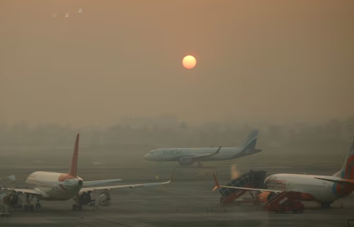 India caps monthly jet fuel price hikes for domestic flights at 25%