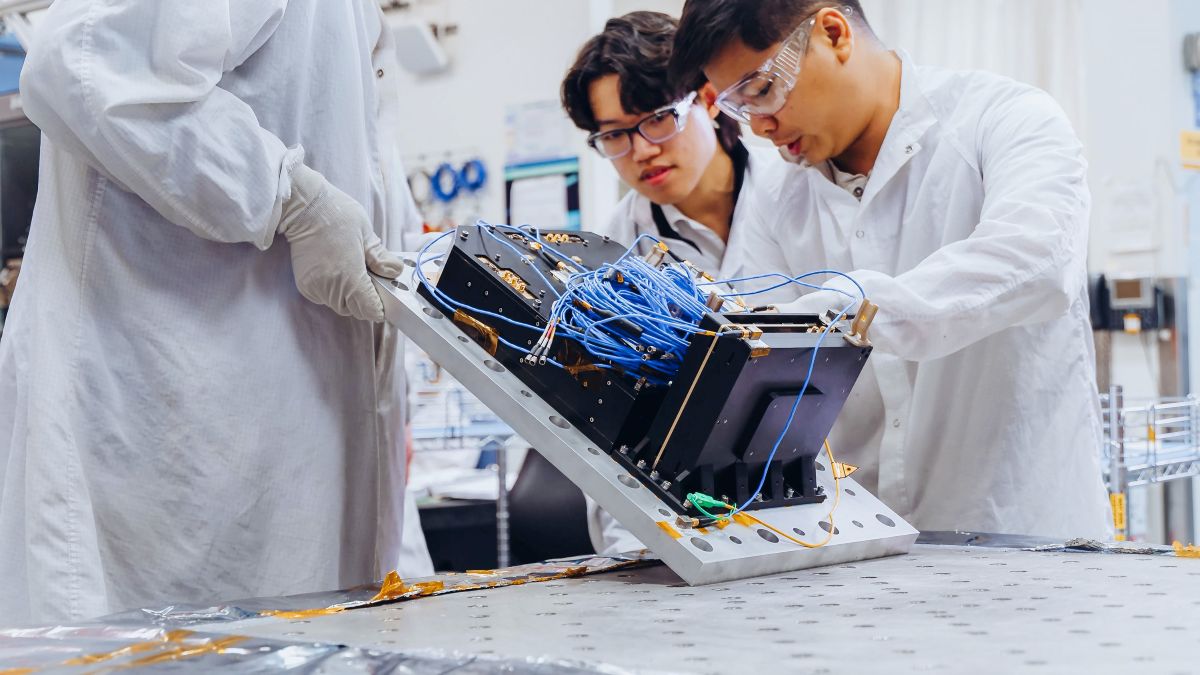 Boeing advances quantum internet ambitions with successful space-ready networking test