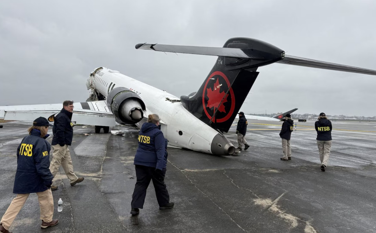 FAA moves to dismiss two controllers over early departure before fatal LaGuardia collision