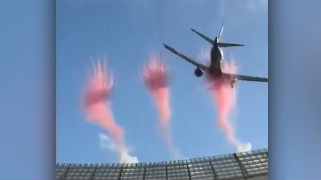 'Madness': rugby fans stunned by low jet flyovers in Cape Town