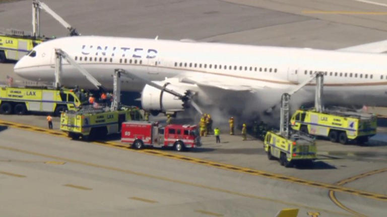 New Jersey-bound United flight makes emergency landing at LAX after engine fire