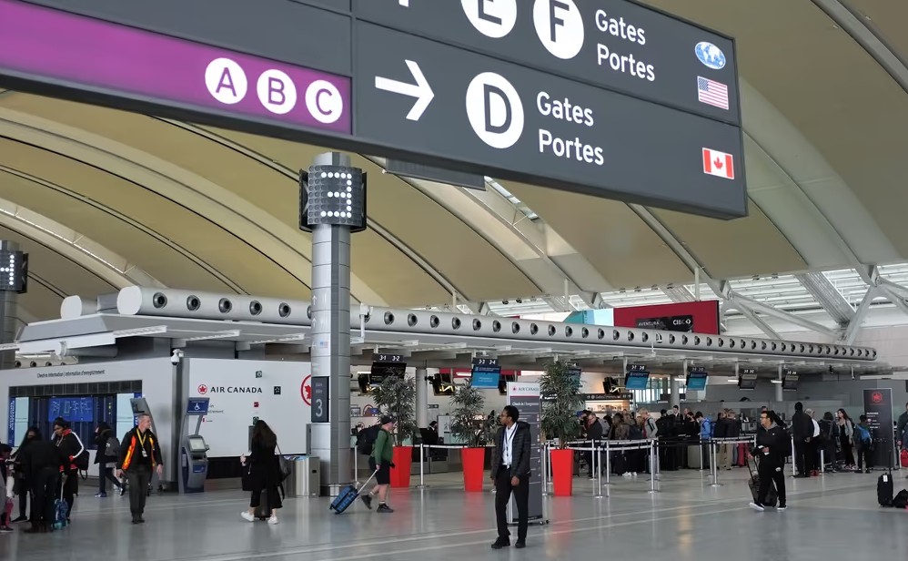 Possible measles exposure flagged at Toronto airport, including flight from Bangladesh