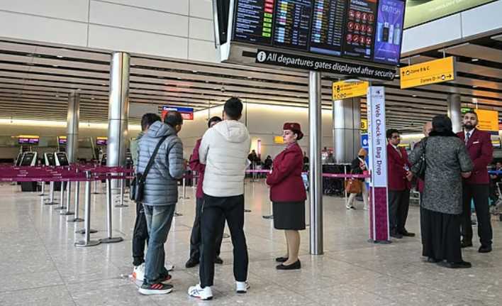 Qatar Airways extends suspension, to operate limited relief flights