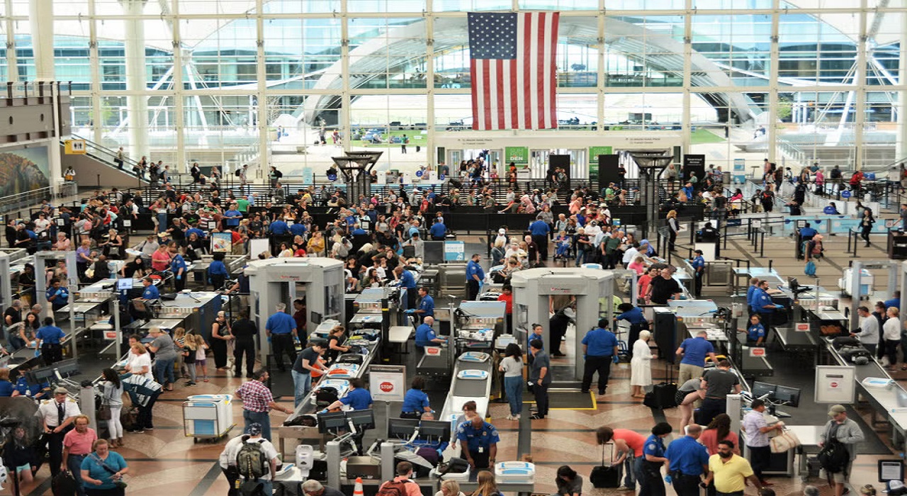 US holiday travel exceeds Bangladesh's aviation year