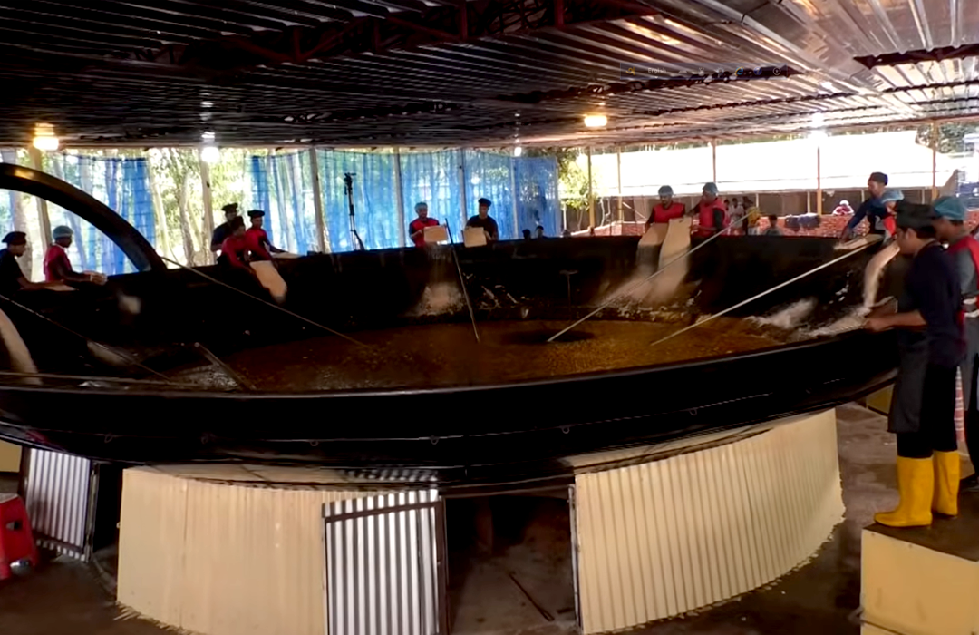 World’s largest cooking pot installed in Kurigram