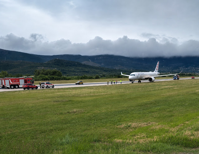 Croatia Airlines A220 suffers runway excursion during aborted take-off at Split